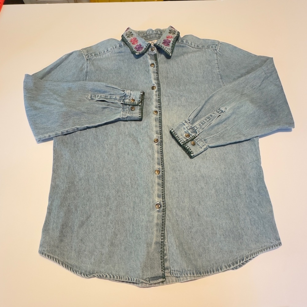 Portraits Northern Isles Denim Shirt Blue Embroidered Vintage 90s Size 10 Petite